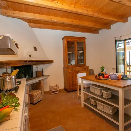 Βίλα Fosseno Sleeps 7 Nebbiuno