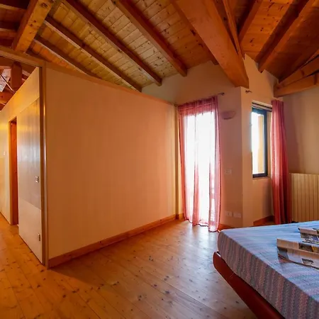 Βίλα Fosseno Sleeps 7